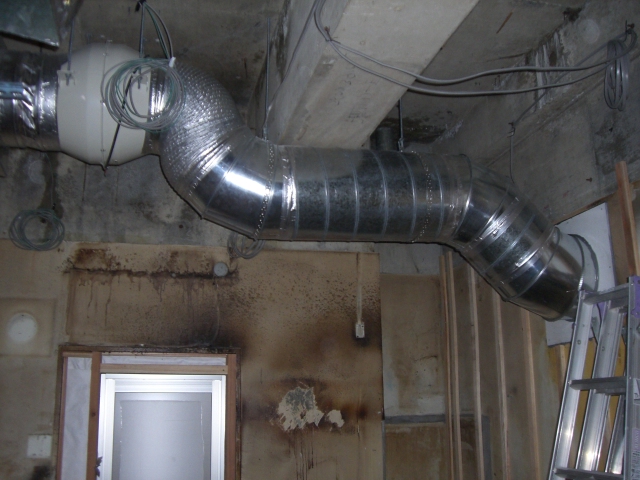 長崎有限会社ダイワ工業では、ダクト工事、保温工事など空調換気にかかわる工事を行なっている会社です。